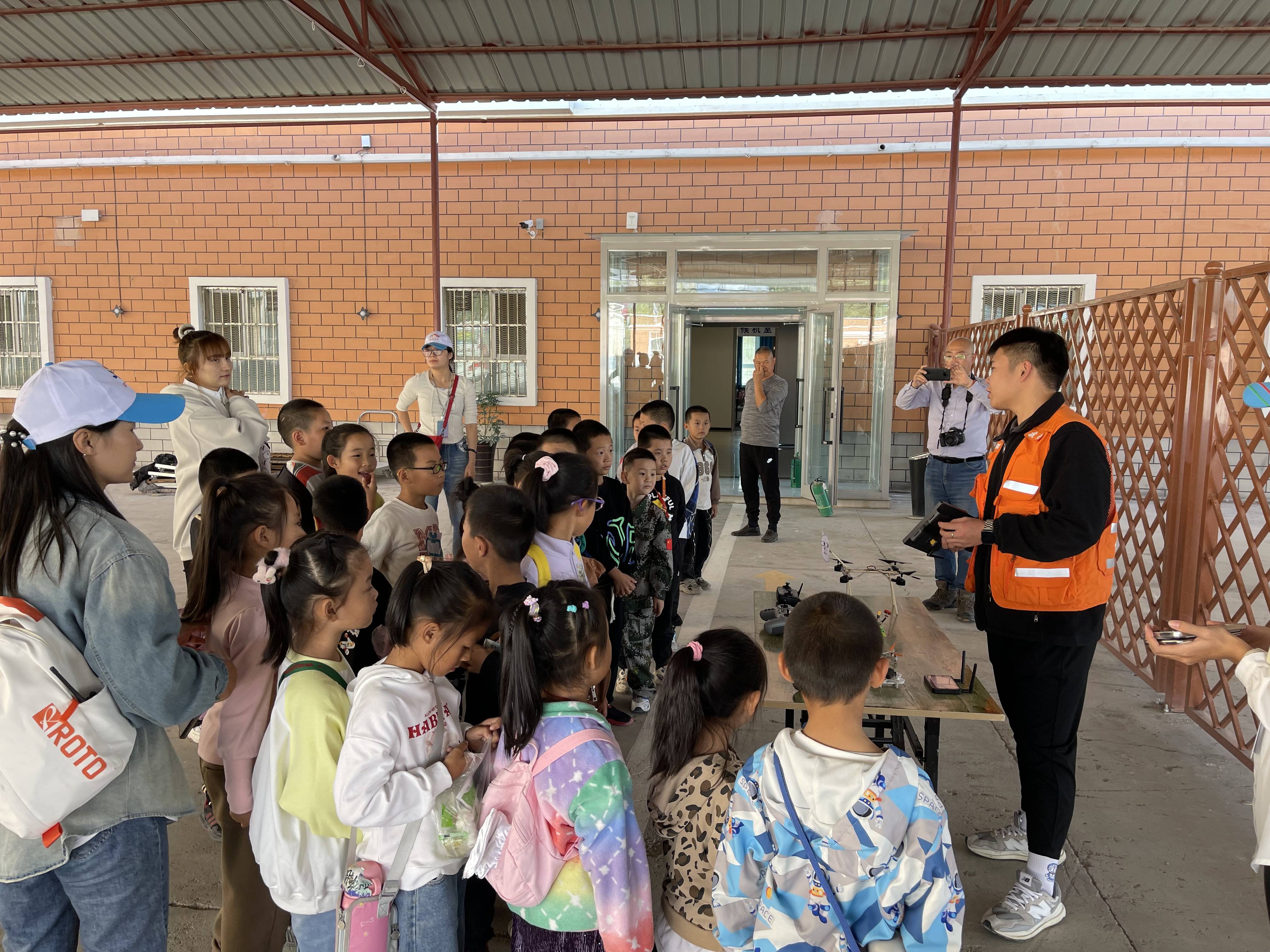 青少年無人機培訓 青少年學習無人機可以提升孩子的這些能力