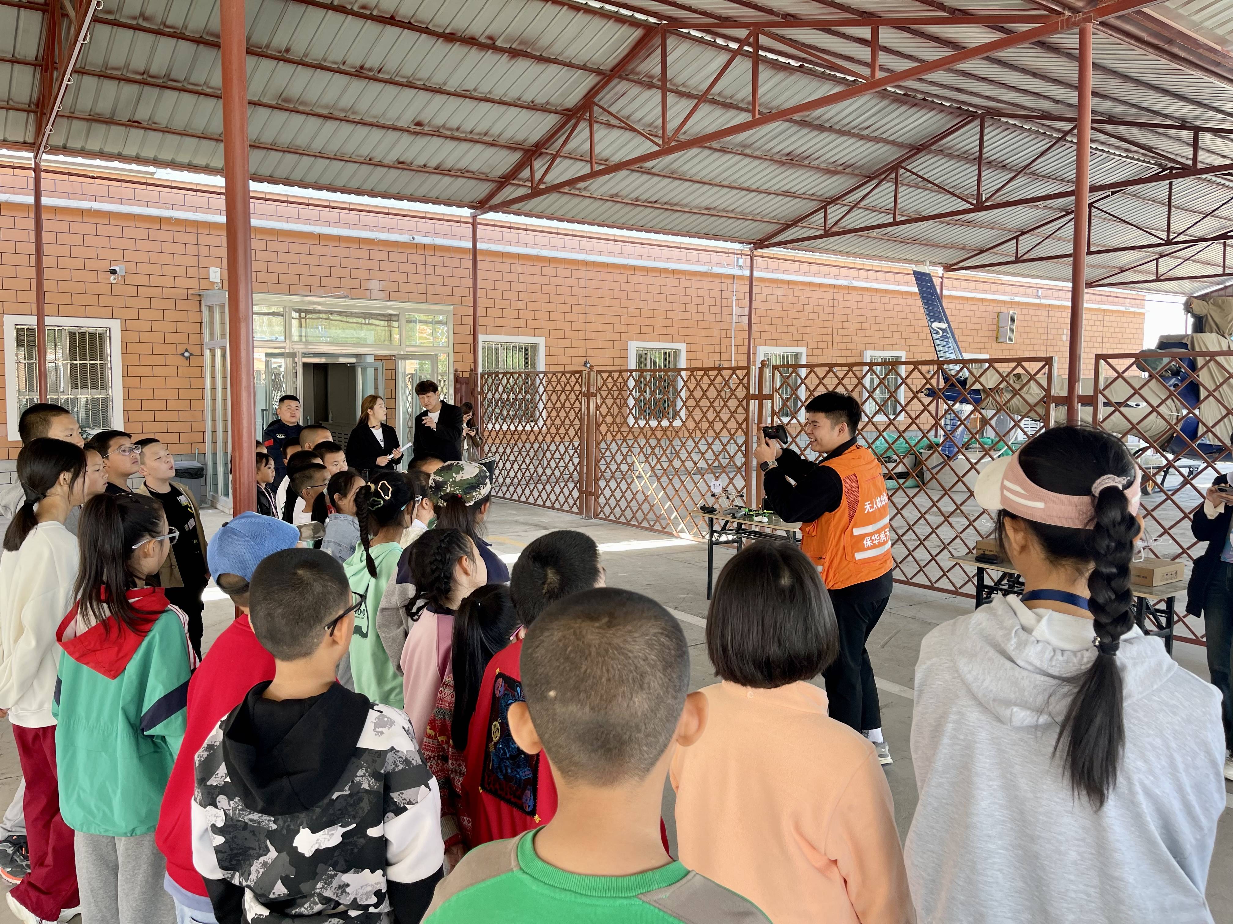 青少年無人機培訓基地——保華潤天航空