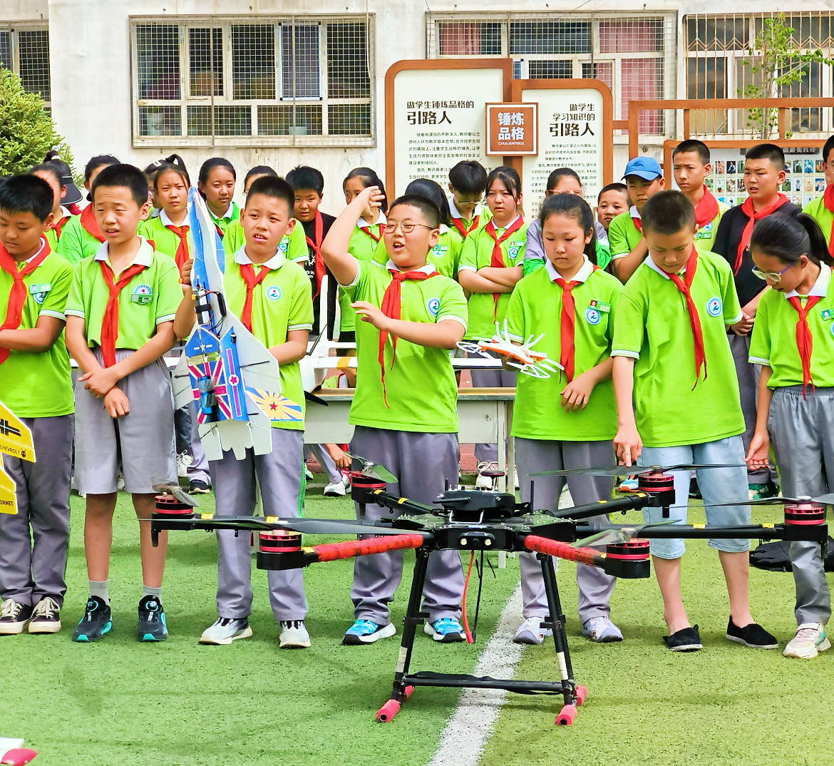 “中國夢·航天夢”新疆保華潤天航空2024年度科普進校園活動--吉木薩爾縣第二小學