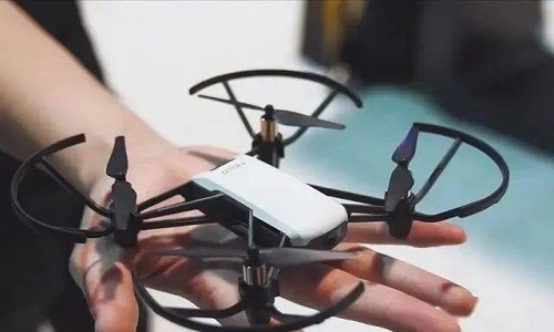 八歲孩子玩的無(wú)人機(jī)有哪些？-新疆保華潤(rùn)天航空