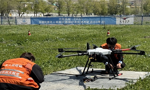 視距內駕駛員【新疆保華潤天航空】：掌控無人機，飛行夢想起航