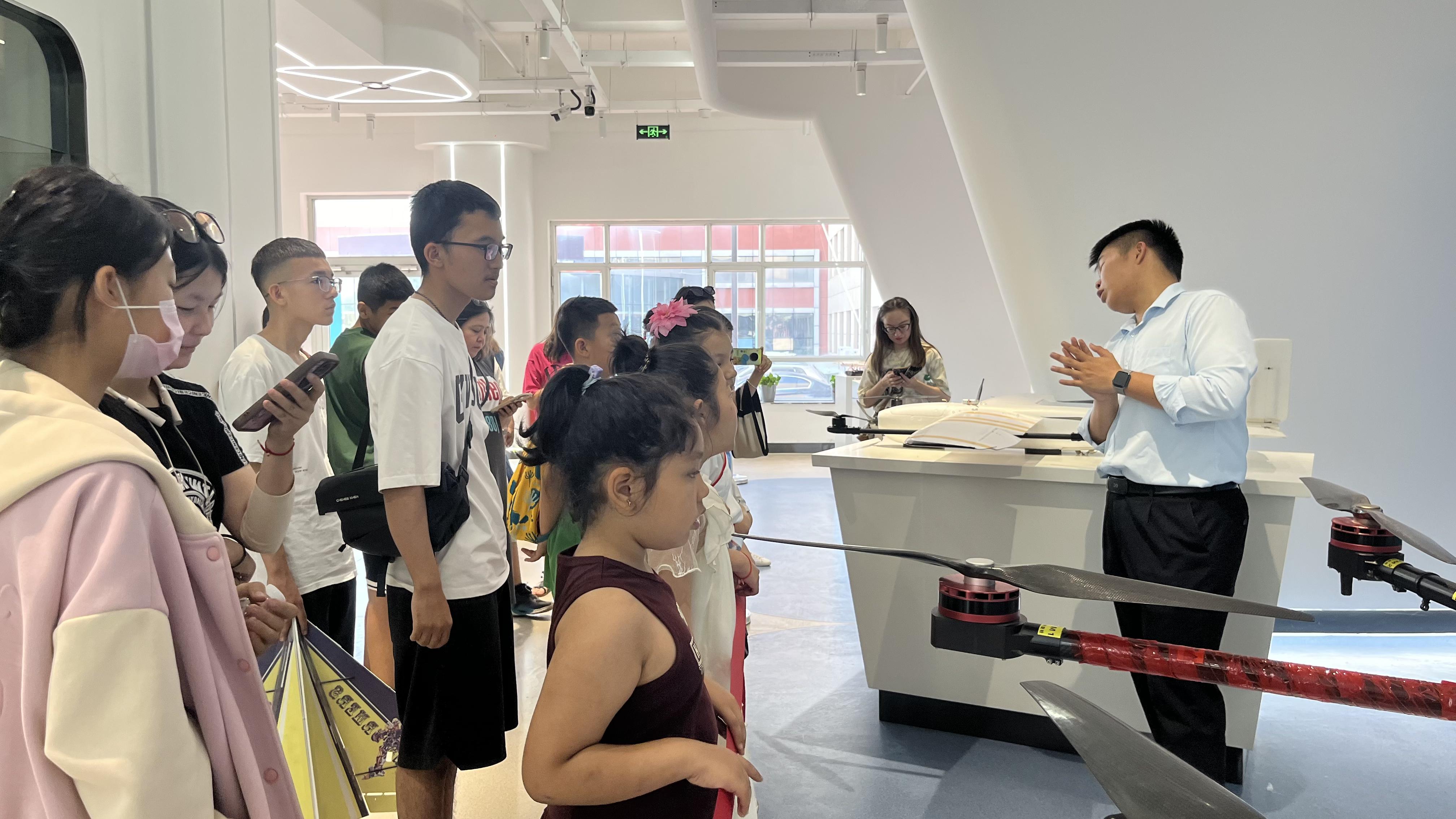 新疆保華潤天無人機培訓丨從天空到職場:無人機技術如何塑造新一代職業路徑