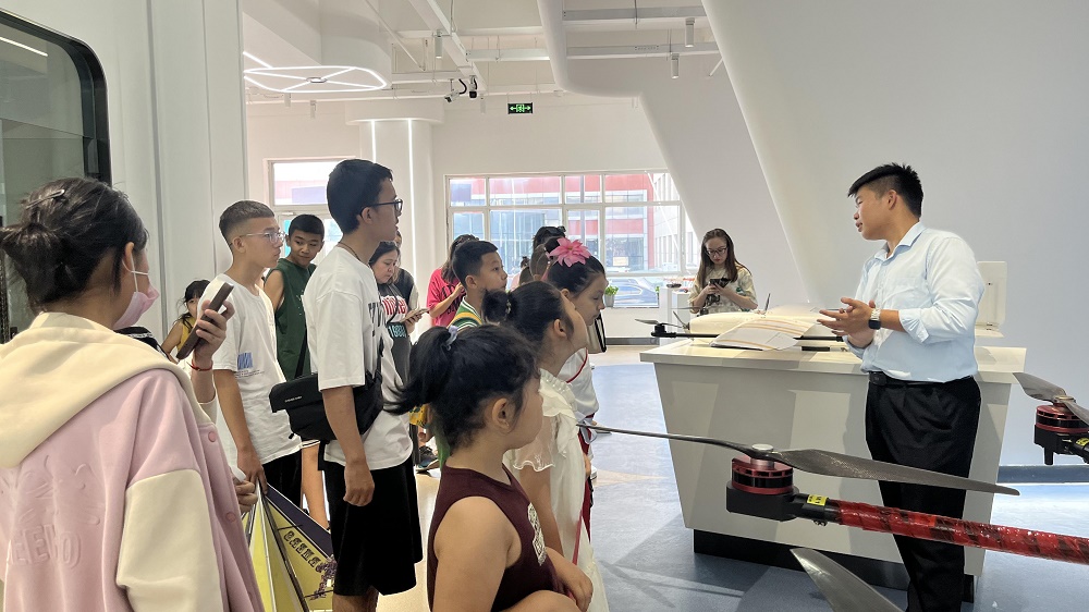 無人機執照和合格證的區別是什么？-新疆保華潤天青少年無人機