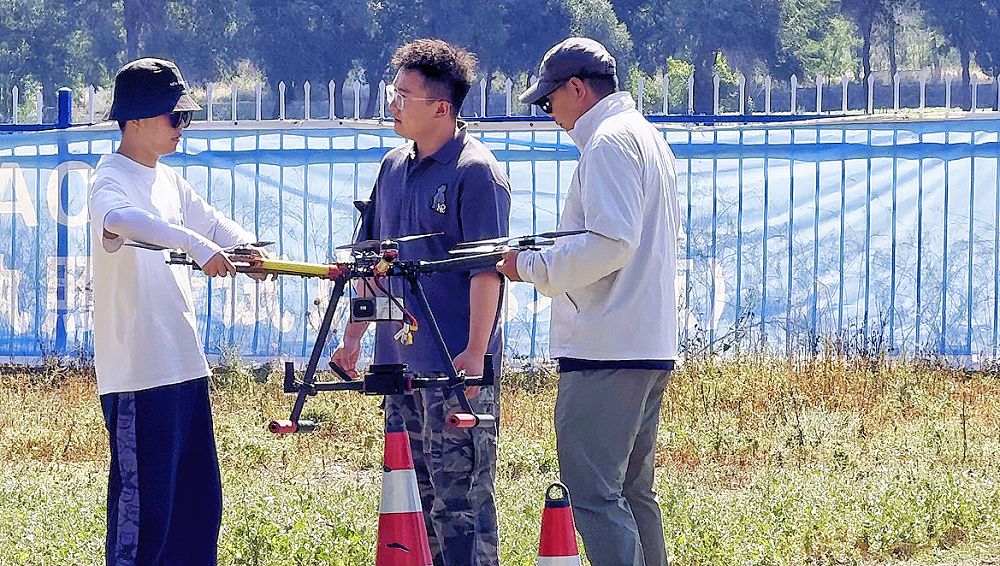 從飛行操作到教育培訓：CAAC執照在無人機行業的全方位應用-新疆保華潤天航空