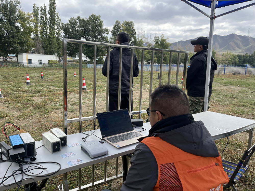 【新疆保華潤天航空無人機培訓】無人機駕駛夢:全面解析執照考試內容與挑戰