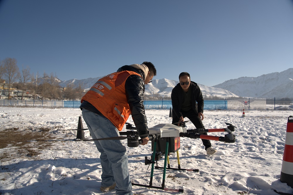 新疆保華潤天航空青少年無人機培訓，成就你的藍天夢