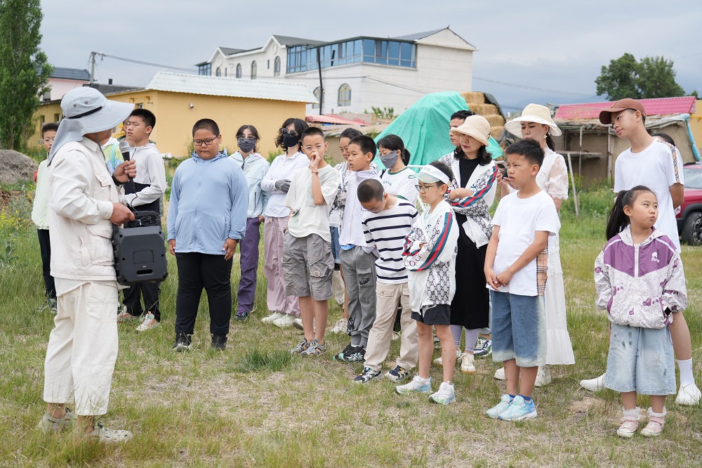 探秘新疆保華潤天航空航模夏令營，點燃孩子飛行熱情