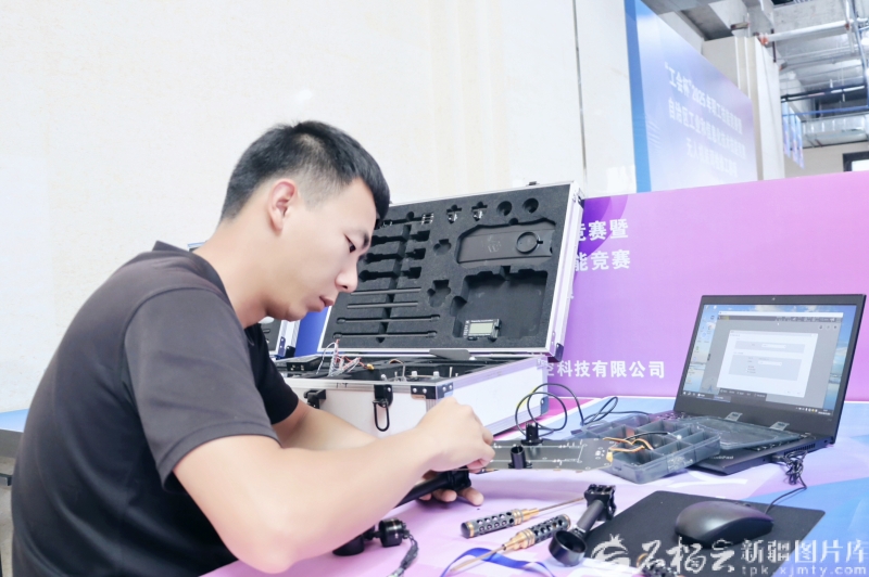 ?自治區工業和信息化技能競賽（無人機裝調檢修工）總決賽舉行