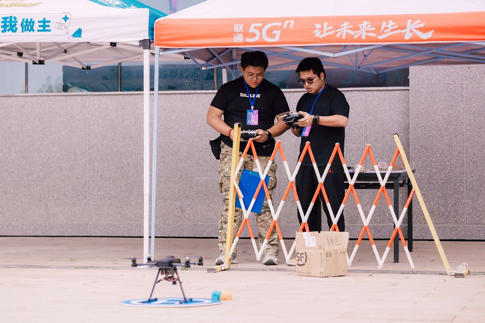 為什么選擇保華潤天航空學習無人機?新疆學員的明智之選