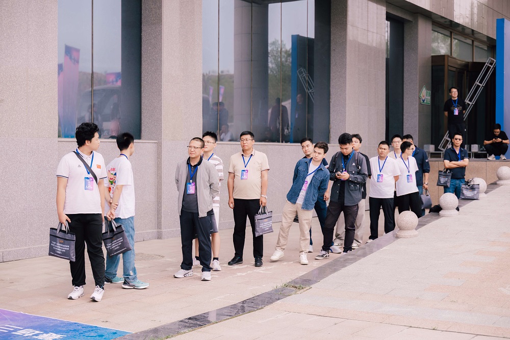 新疆哪里可以考無人機駕駛證？來新疆無人機03考點(保華潤天航空)！