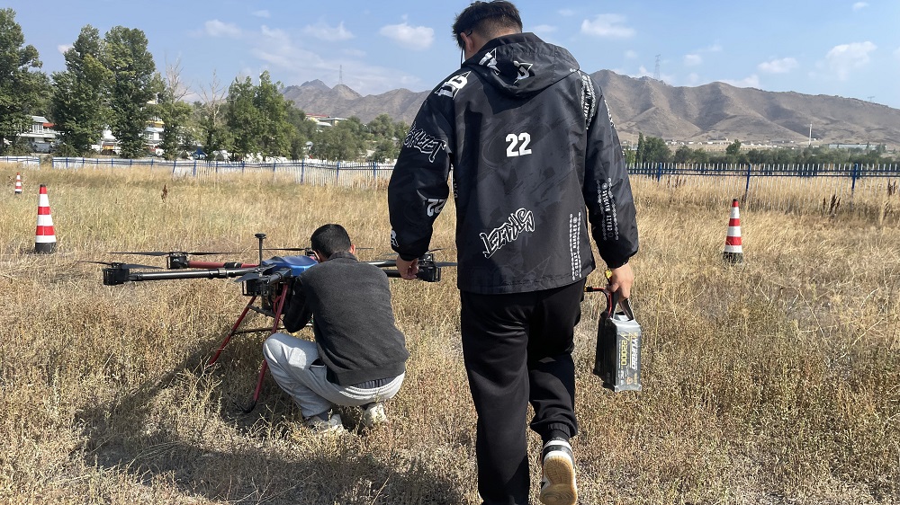 新疆無人機培訓新藍海:CAAC執照新疆03考點保華潤天航空引領行業革新