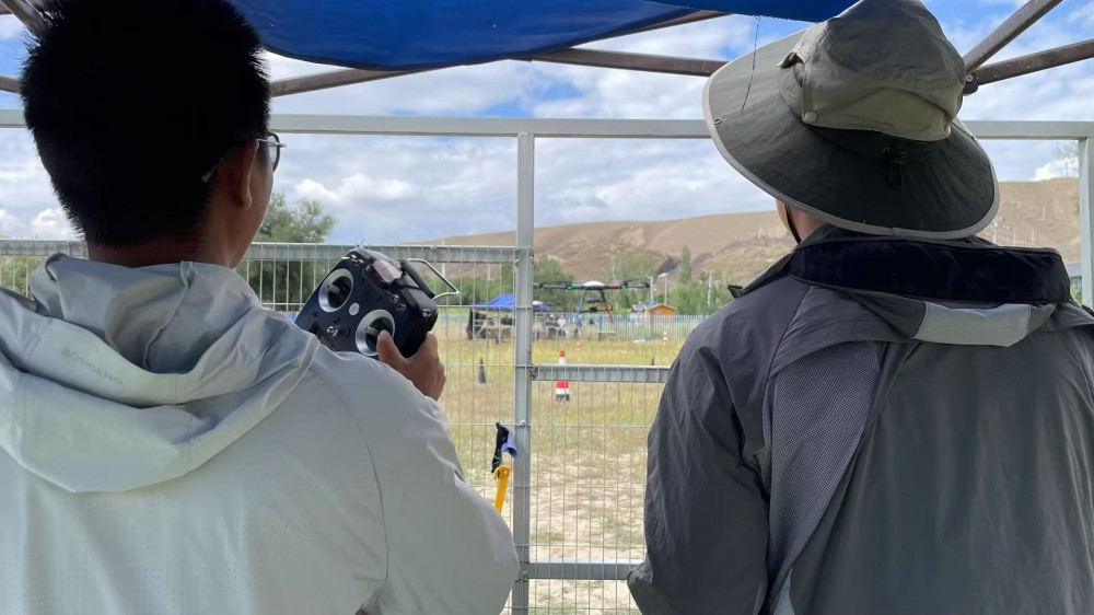 保華潤(rùn)天航空無(wú)人機(jī)03考點(diǎn)：你對(duì)新疆的所有想象，都能用無(wú)人機(jī)變成影像