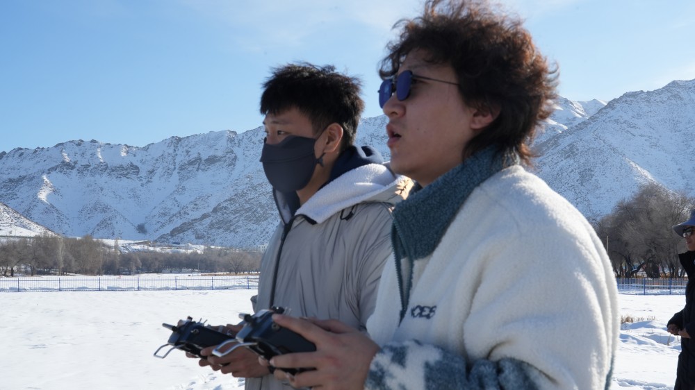 新疆無(wú)人機(jī)駕照好考嗎？保華潤(rùn)天03考點(diǎn)名師一對(duì)一